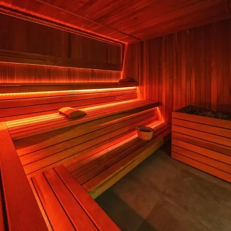 H Z Sauna, Sun & Snow Daire *